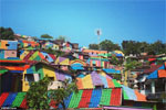 印尼贫民窟变身“彩虹村” 游客竞来追逐“网红”景点