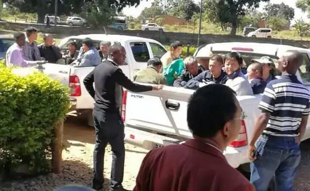 赞比亚被释温州人回国 来听亲历者自述他经历