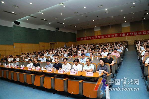人口律师比