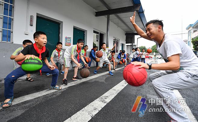 3位宁波老师带着特殊任务给乡村学校的学生