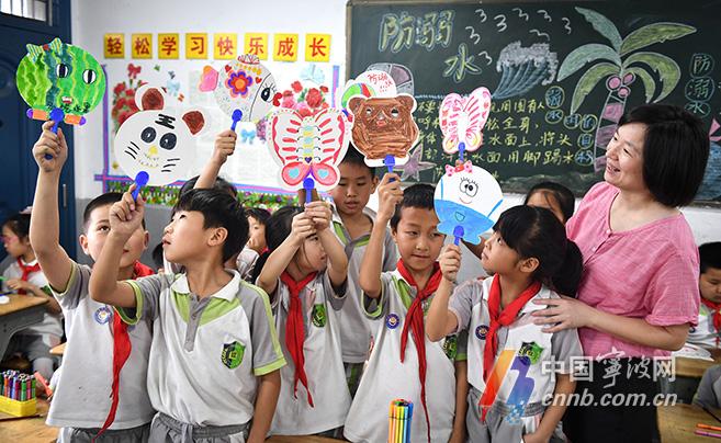 3位宁波老师带着特殊任务给乡村学校的学生