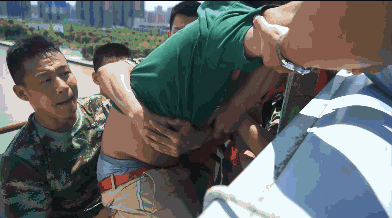 392_218 gif 动态图 动图