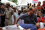 印控克什米尔地区发生客车坠谷事故16人死亡