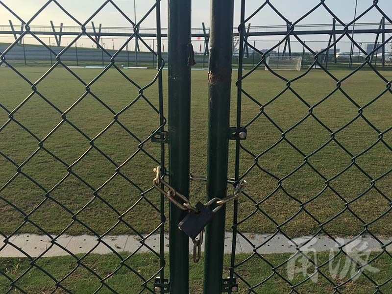 甬江大道旁公园内的足球场要收费?管理方:非也