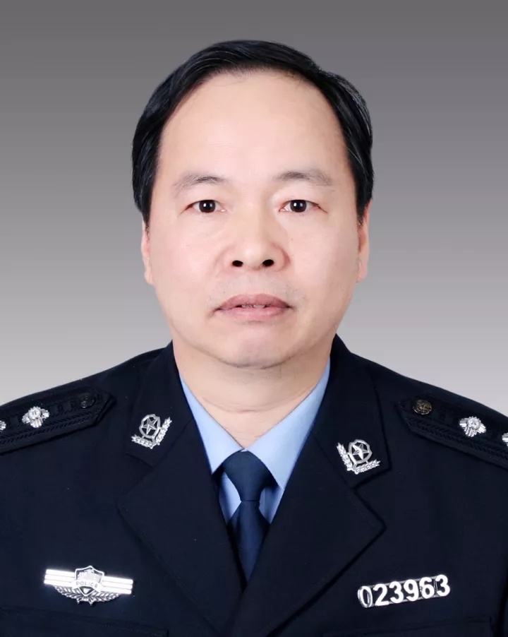 党委委员,拟任宁波市公安局奉化分局党委副书记