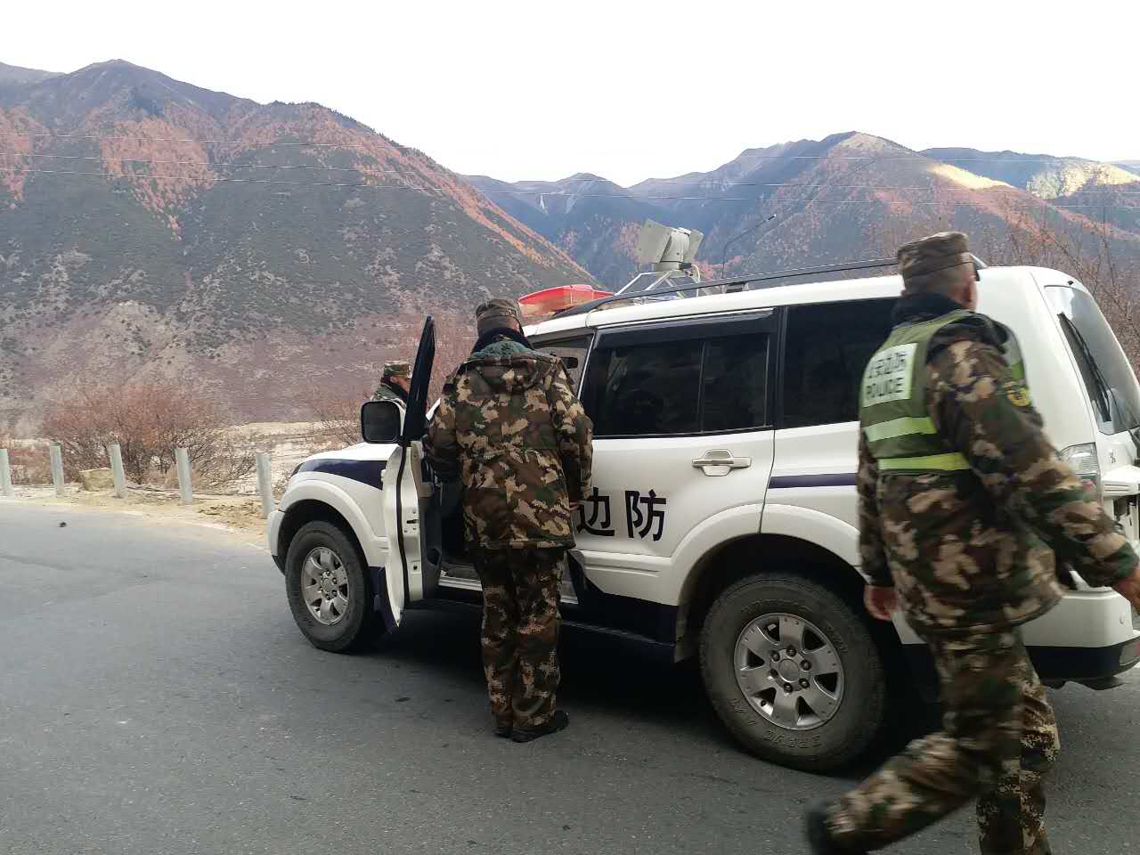 直击林芝地震现场:目前秩序正常