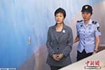 涉嫌向朴槿惠"进贡" 韩情报机构前主管遭指控