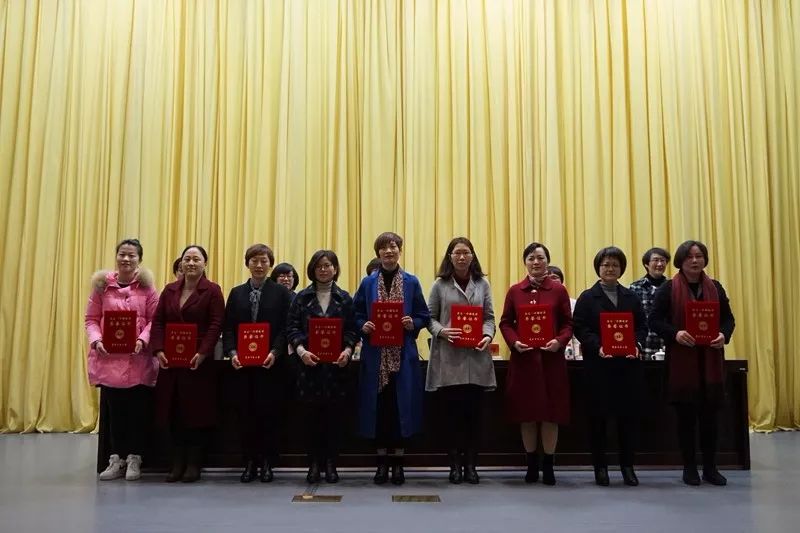 宁波今天表彰了一批女职工 有你认识的吗?