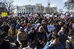 四百城控枪大游行撼动美国 学生：为了我们的生命