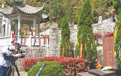 ������ɨ ��ɫ����