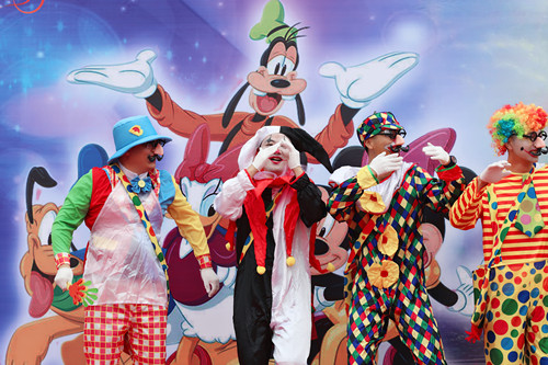 城堡里的故事,童话中的狂欢