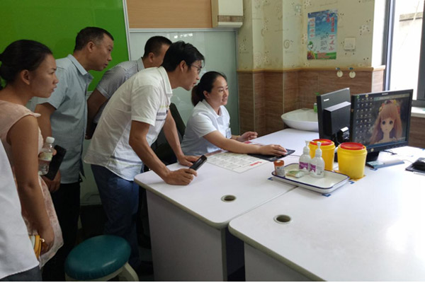 我的扶贫日记(30)|让大山里的医生走出来、带回