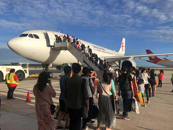 东航MU9005空机飞往塞班 成功带261名滞留旅