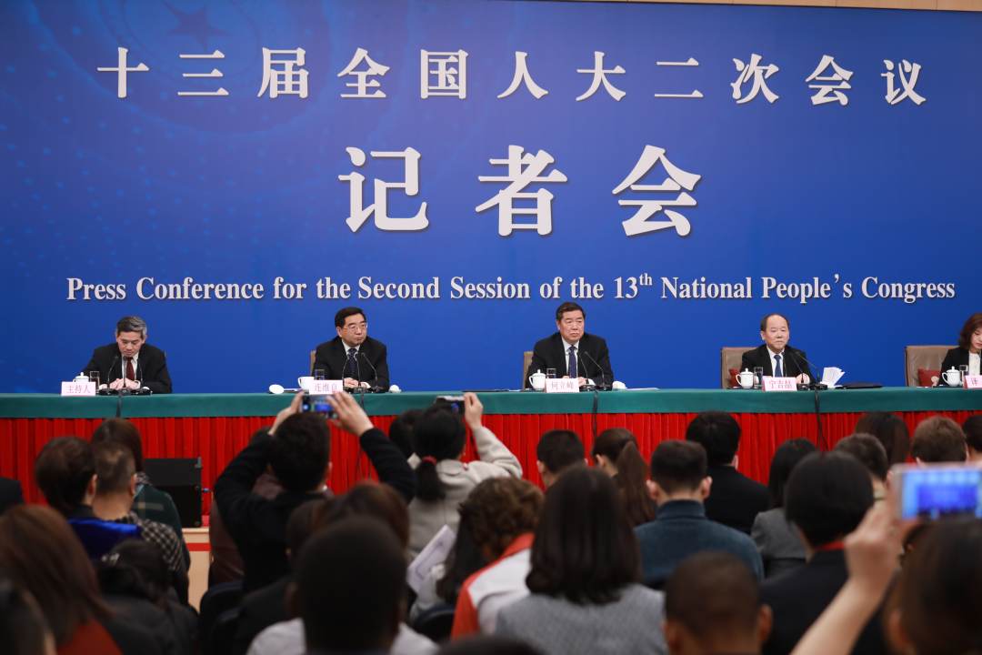 中国真出现消费降级了吗?国家发改委正面回应