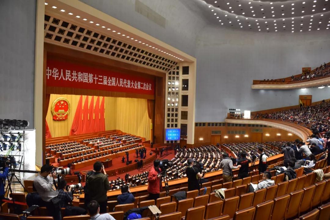 新华网评:法不向不法让步 新华网评:法不向不法让步
