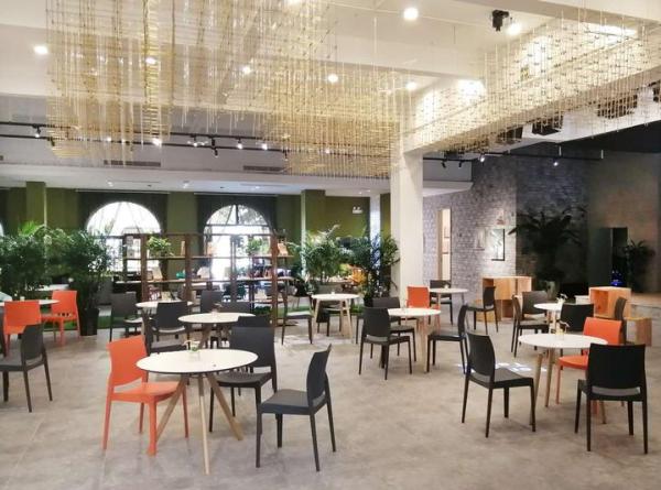 799225652.jpg 799225652.jpg