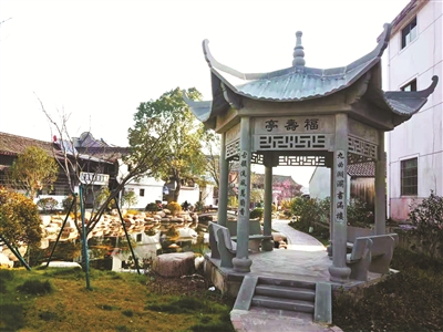 青云村月湖公园一景(孙吉晶孙吉伦摄)