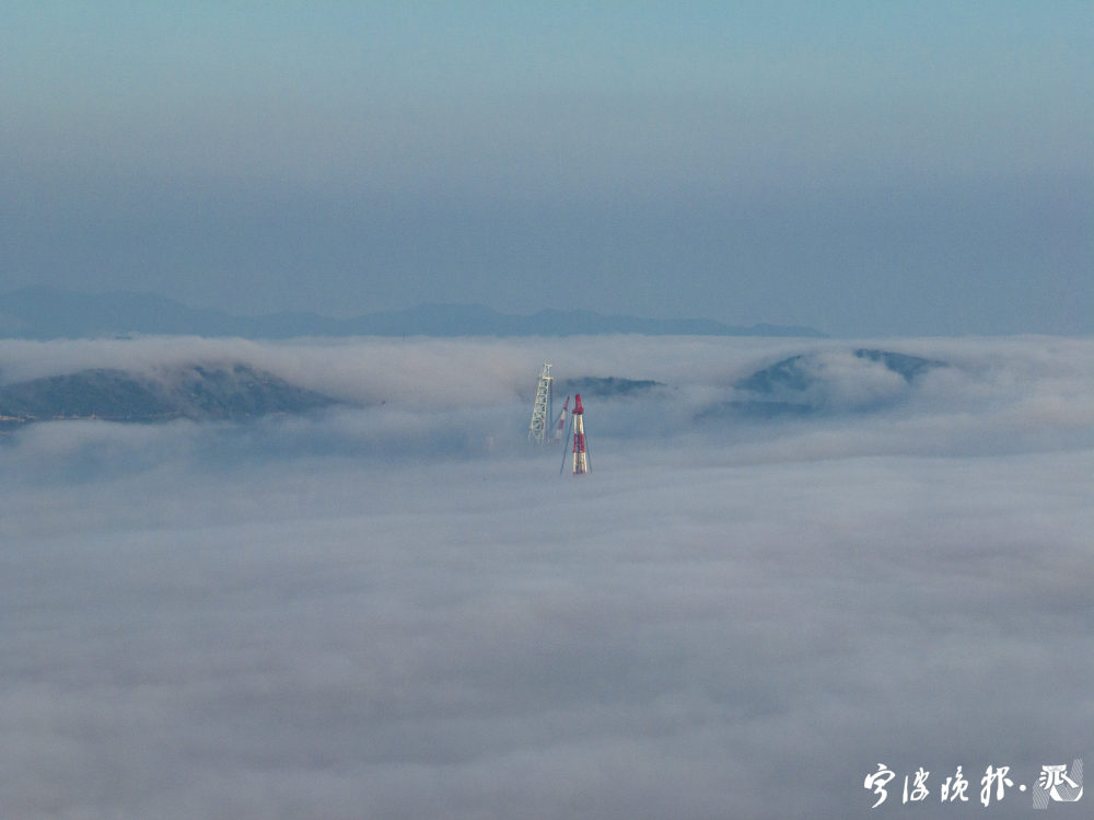北仑梅山沿海出现平流雾景观 东海恍若仙境-新闻中心-中国宁波网