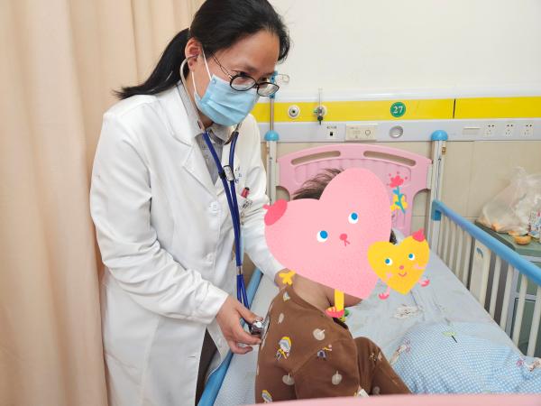 春节假期一过 宁波各大医院儿科诊室挤满小患者