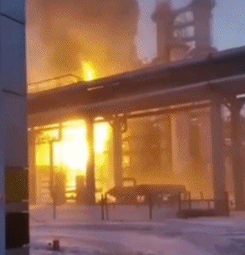 俄罗斯萨马拉州两家炼油厂遭乌无人机袭击