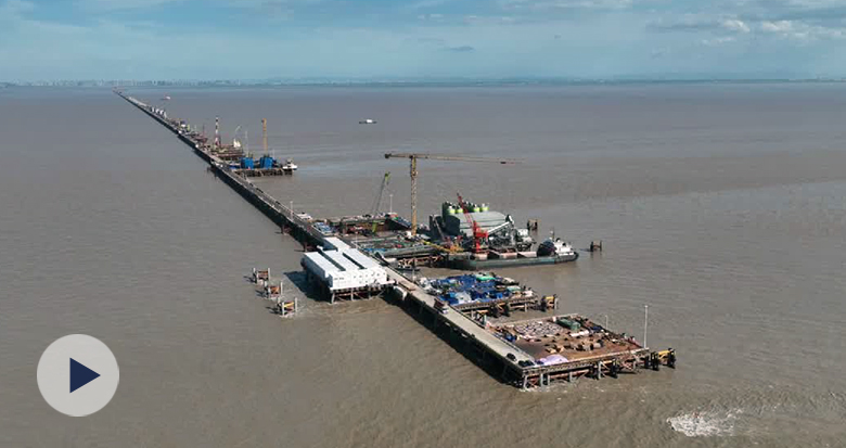 杭州湾跨海铁路桥桩基全部完成施工