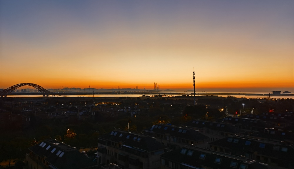 �����е��ڽ��������