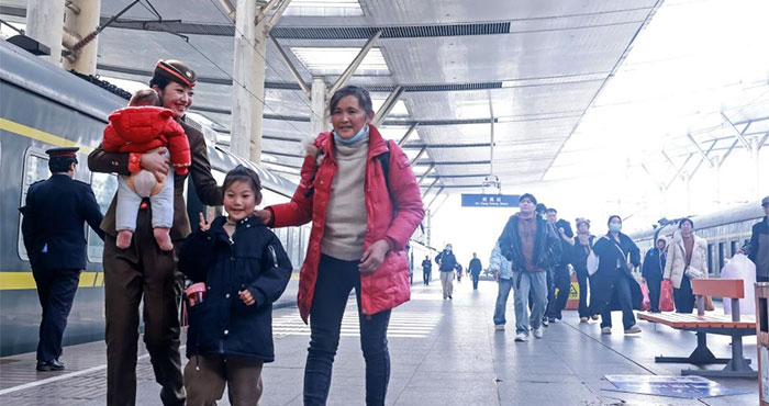 ���˽���߷�