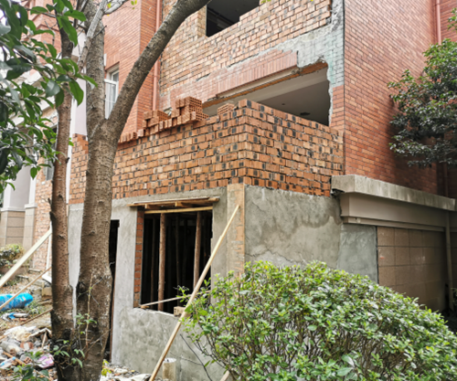 姜山都市华庭一别墅多处违建已被强拆-民生-中国宁波网